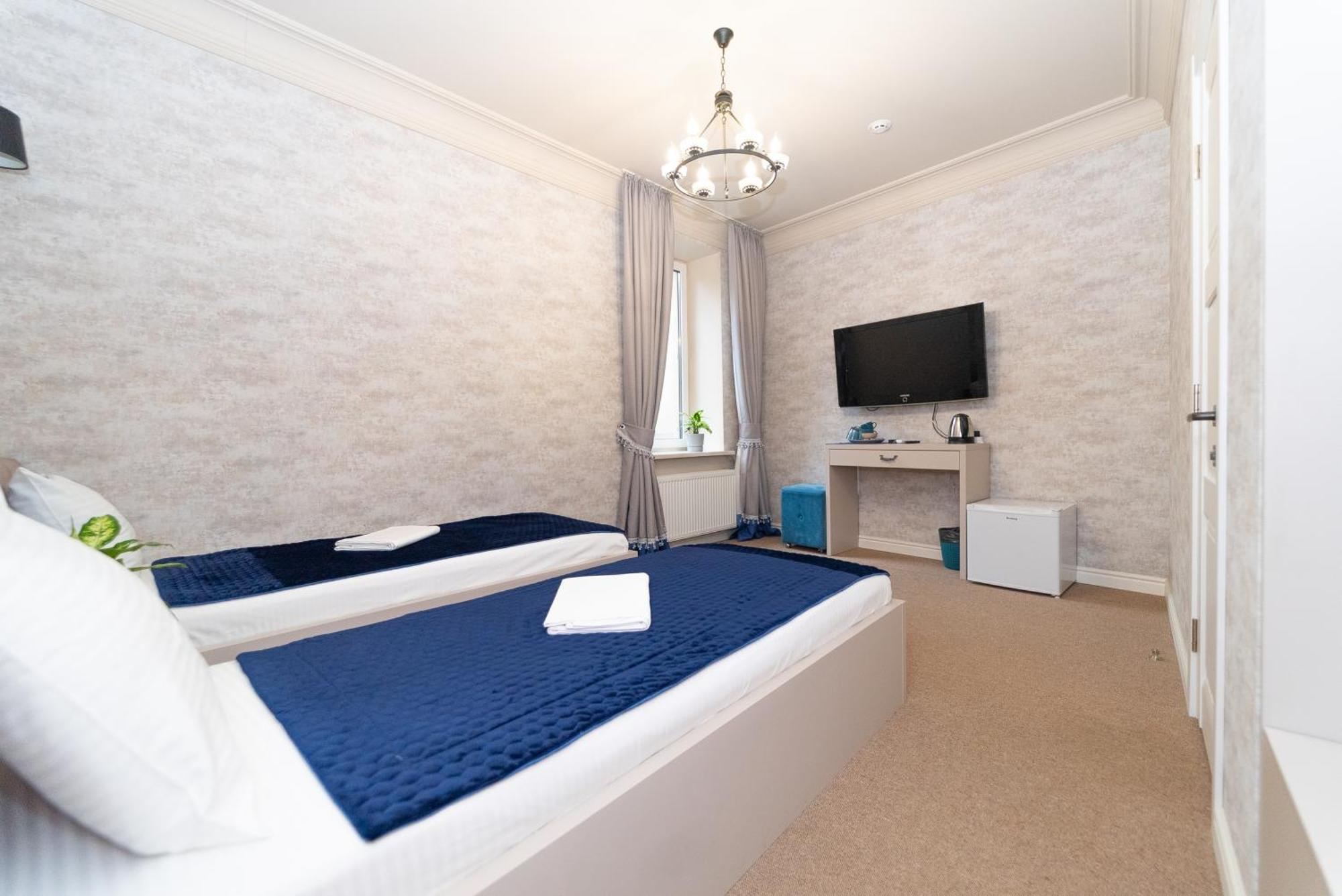 Maner Hotel Odessa Eksteriør billede